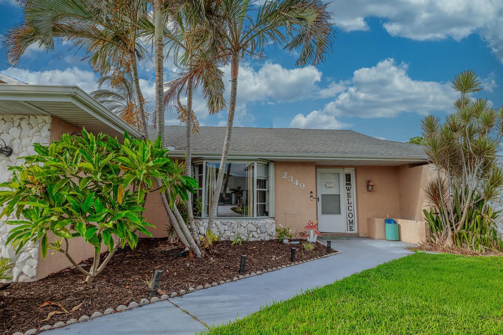 2349 SE Avalon Road, Port St. Lucie FL 34952 photo 2