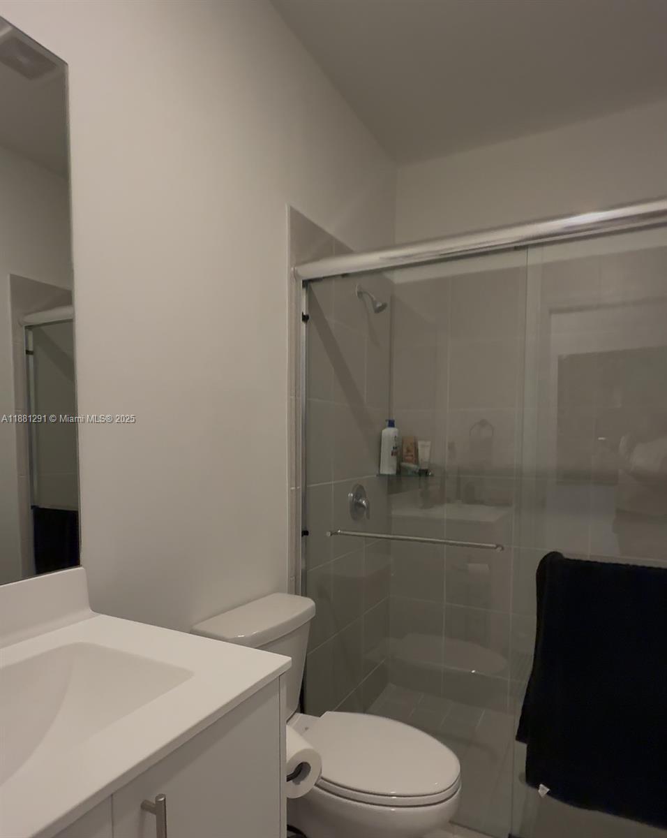 2415 SE 23rd Rd, Homestead FL 33035 photo 3