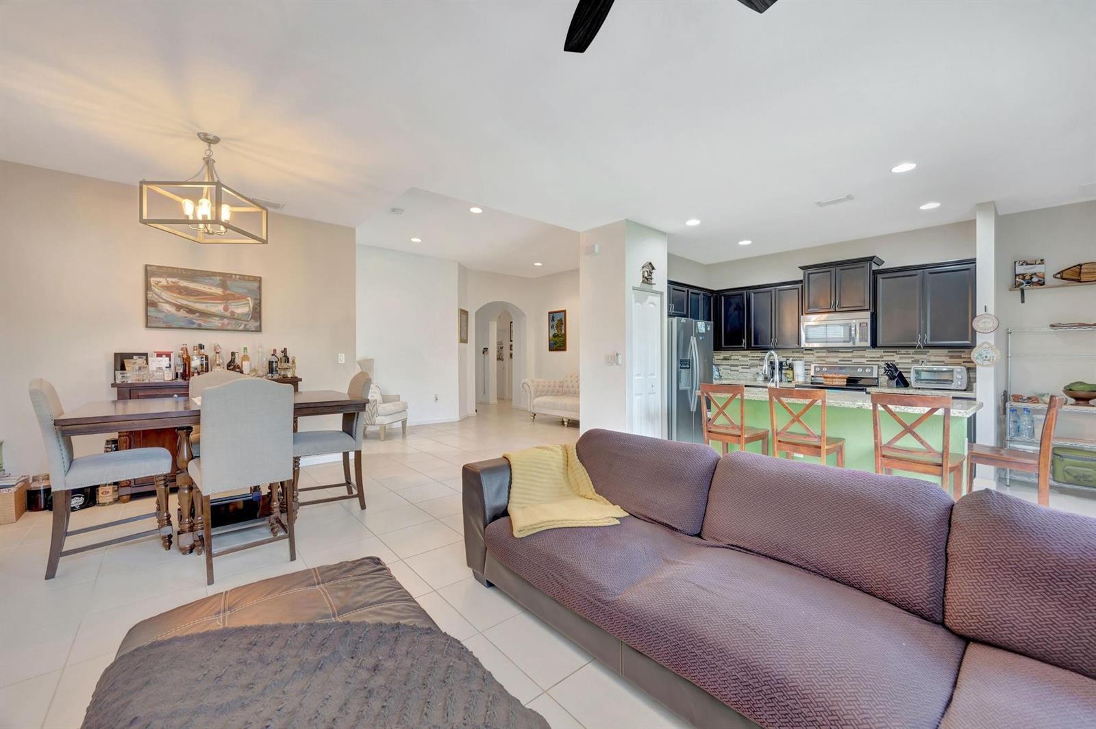 25123 SW 118th Place, Cutler Bay FL 33032 photo 4
