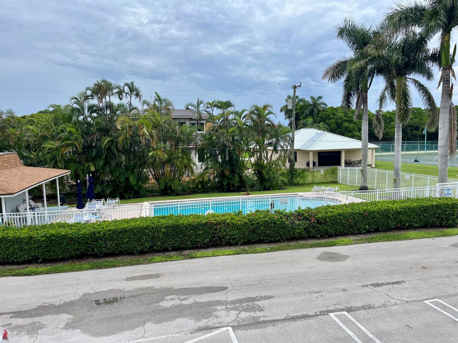 658 NE 6th Court # L, Boynton Beach FL 33435 photo 3