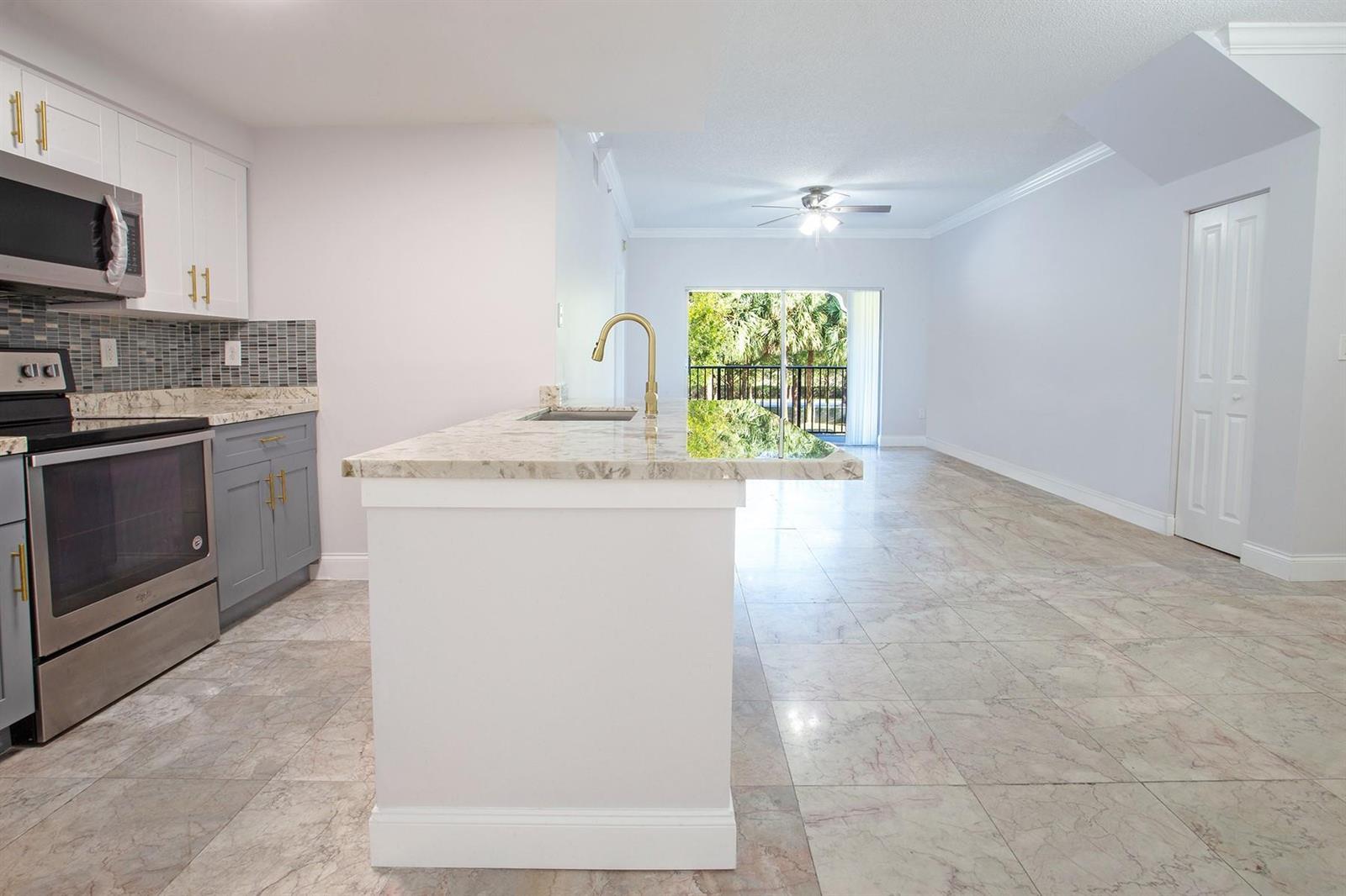 5860 W Sample Road # 204, Coral Springs FL 33067 photo 4