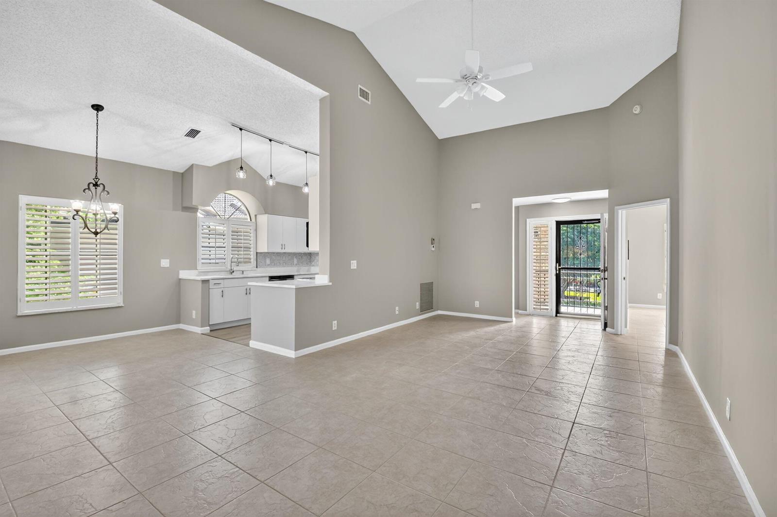 8041 Aberdeen Drive # 202, Boynton Beach FL 33472 photo 5