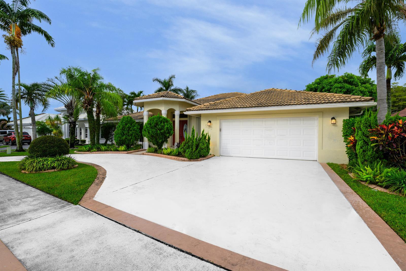 221 Cypress Trace, Royal Palm Beach FL 33411 photo 3