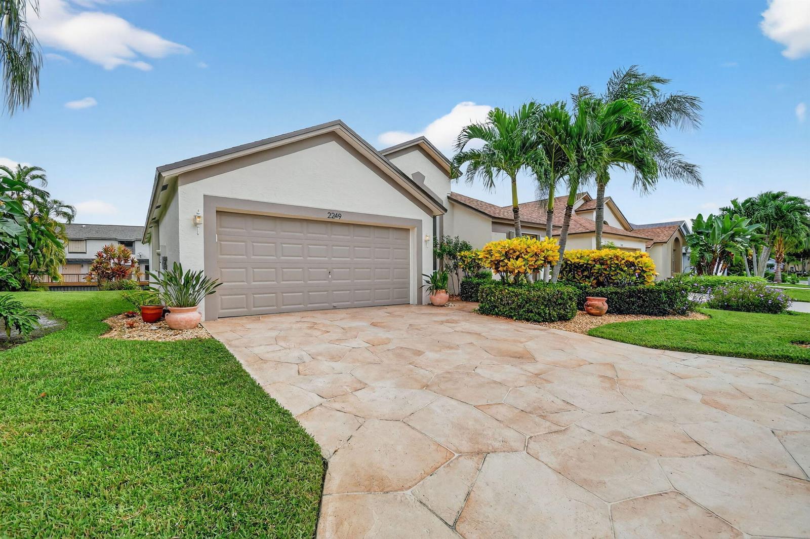 2249 Soundings Court, FL 33413 photo 2