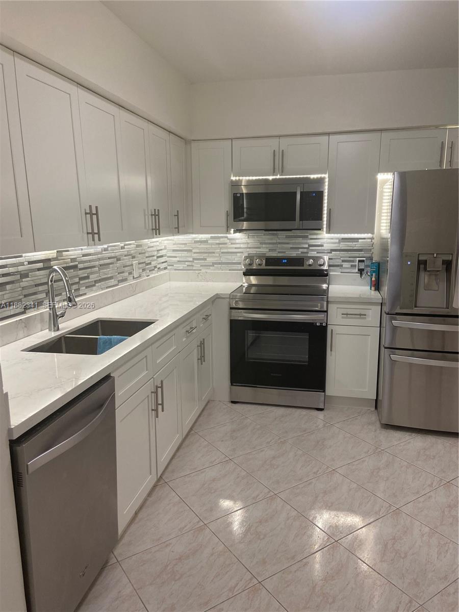 1301 NE 7th St # 106, Hallandale Beach FL 33009 photo 2