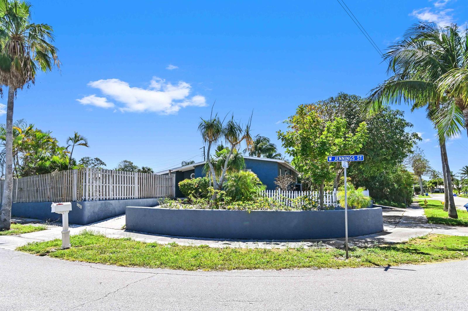 1032 W Jennings Street, Lantana FL 33462 photo 3