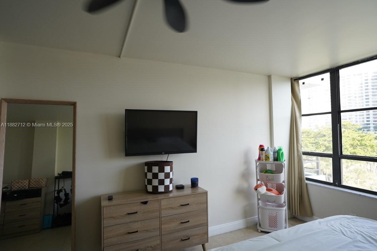 500 Three Islands Blvd # 226, Hallandale Beach FL 33009 photo 3
