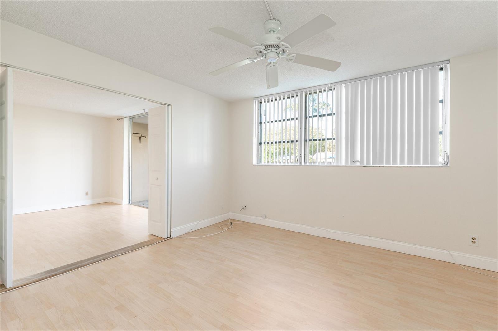 9523 S Hollybrook Lake Drive # 107, Pembroke Pines FL 33025 photo 3