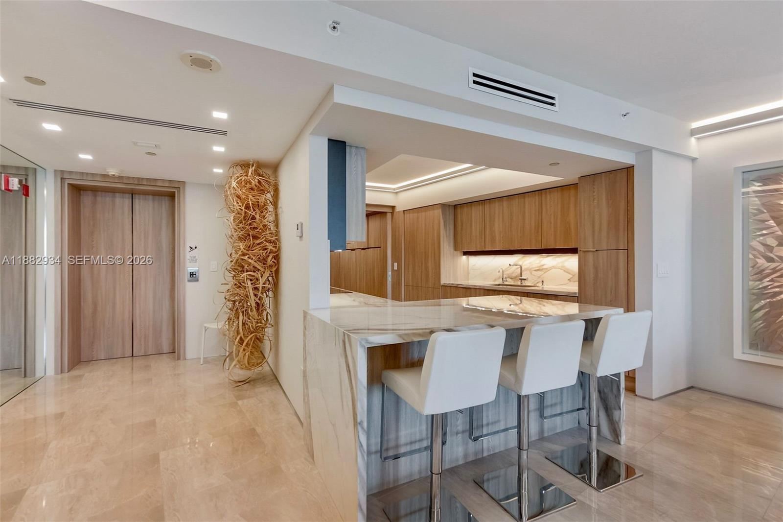 1455 Ocean Dr # 811, Miami Beach FL 33139 photo 3