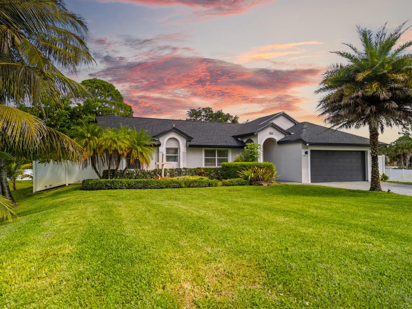 16857 90th Street N, FL 33470 photo 2