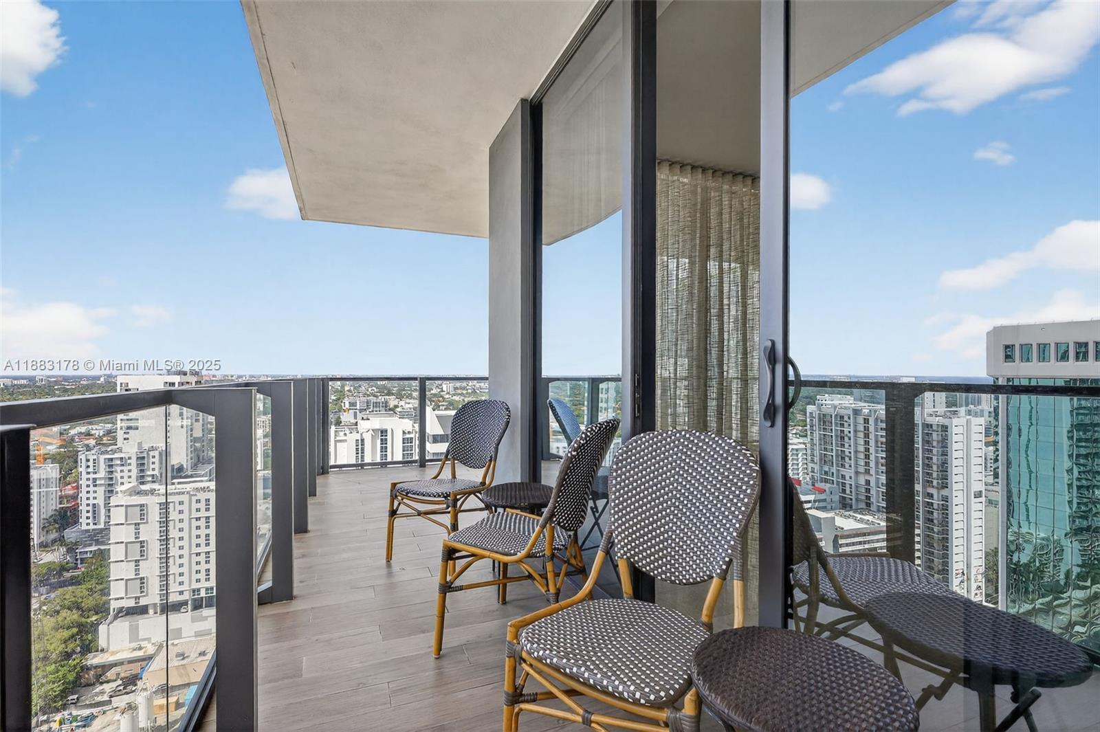 88 SW 7th St # 2402, Miami FL 33130 photo 3