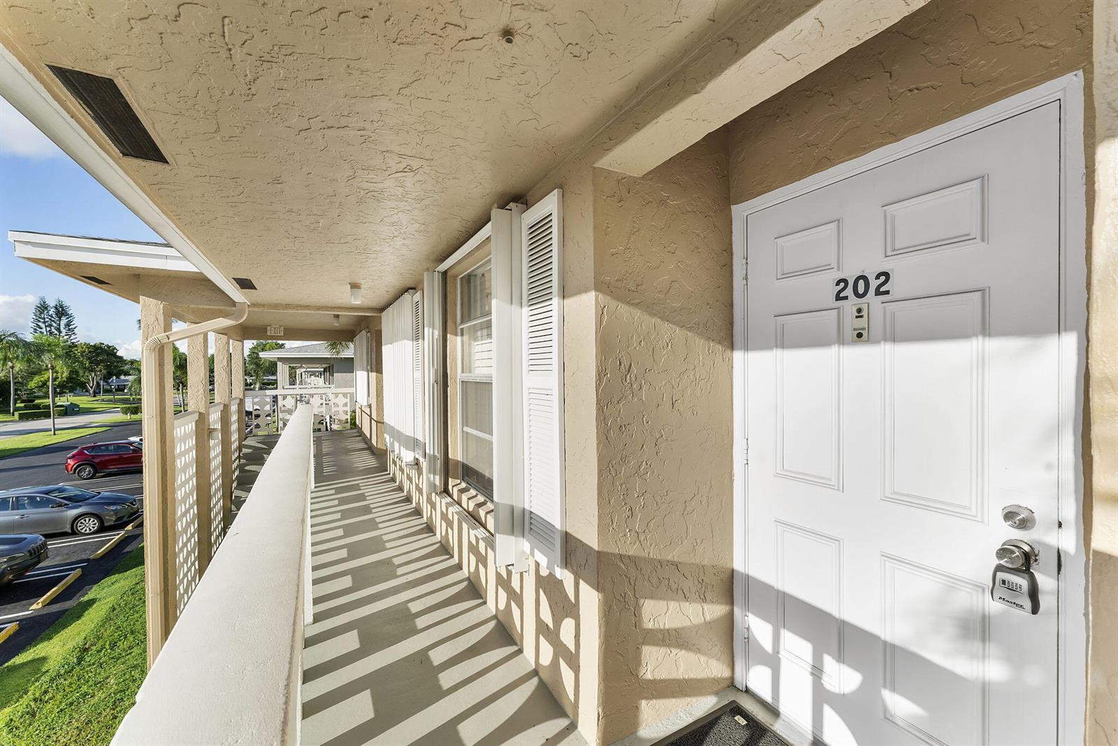 1050 Citrus # 202, Delray Beach FL 33445 photo 2