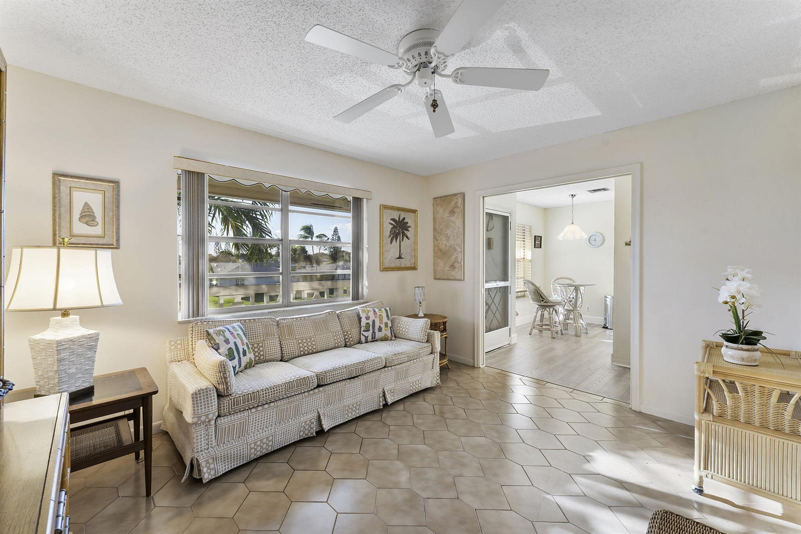 1050 Citrus # 202, Delray Beach FL 33445 photo 5