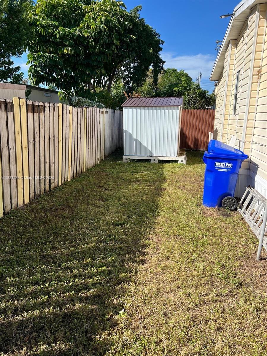21780 NW 2nd Ct, Pembroke Pines FL 33029 photo 3