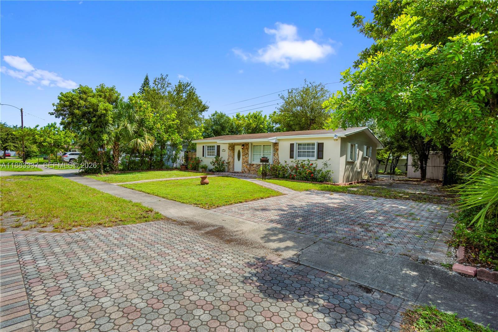 7030 Tyler St, Hollywood FL 33024 photo 5