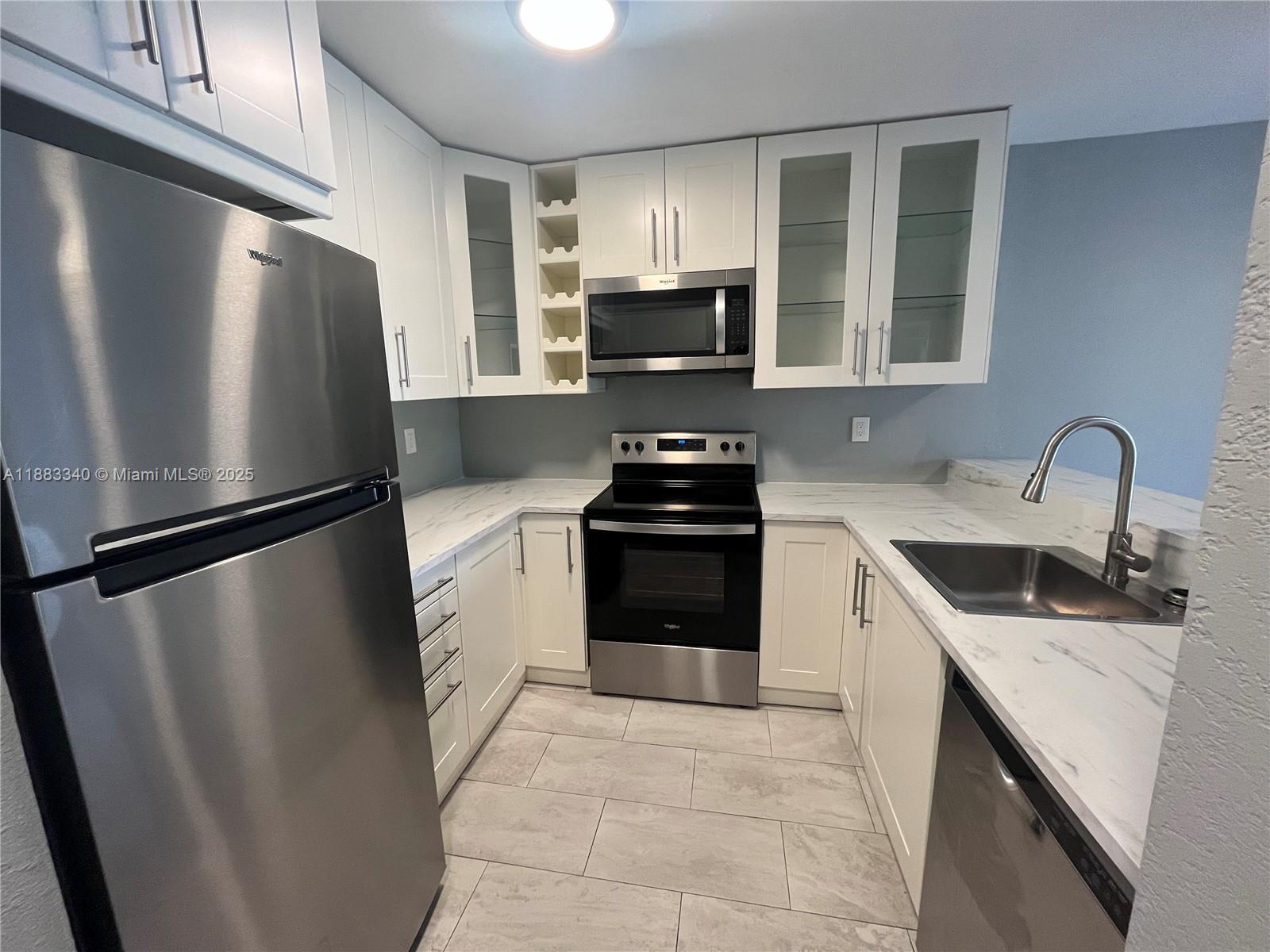 8145 NW 7th St # 221, Miami FL 33126
