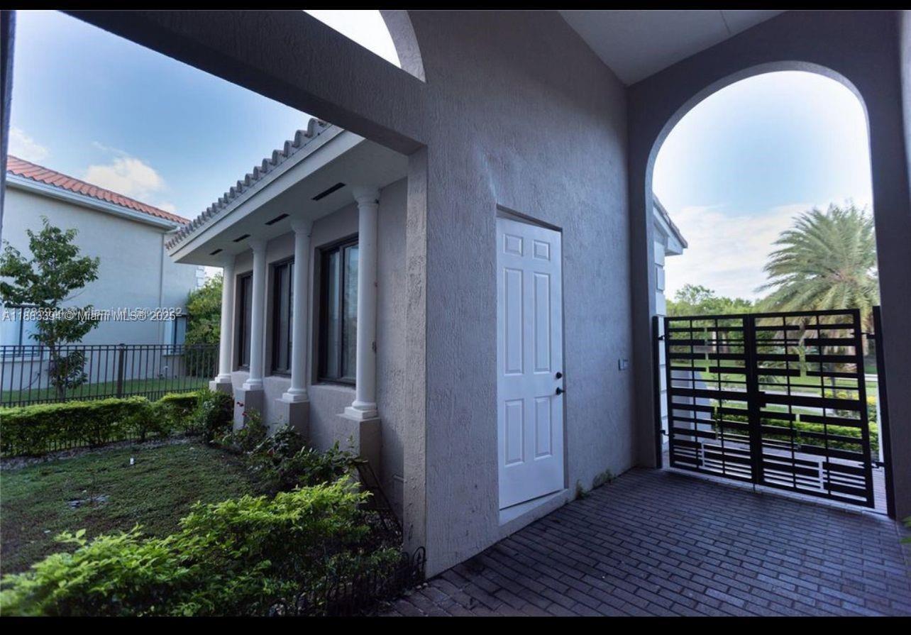 7408 SW 189th St, Cutler Bay FL 33157 photo 4