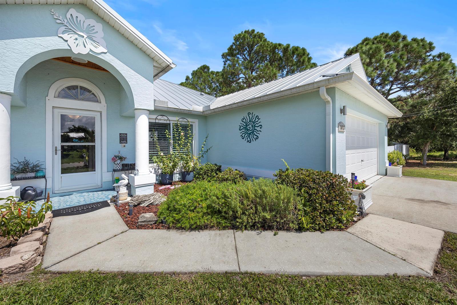 1073 SW Placetas Avenue, Port St. Lucie FL 34953 photo 2
