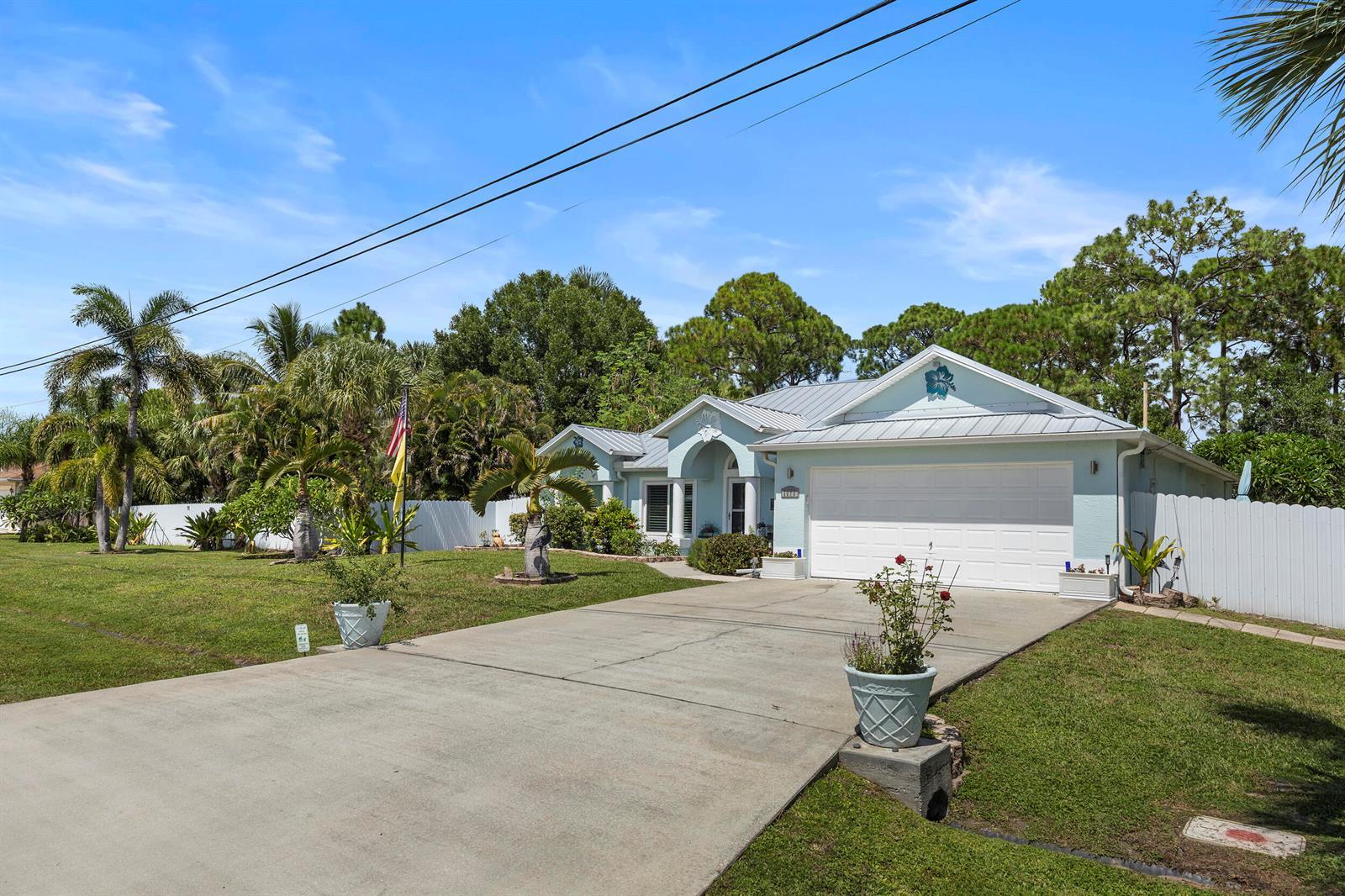 1073 SW Placetas Avenue, Port St. Lucie FL 34953