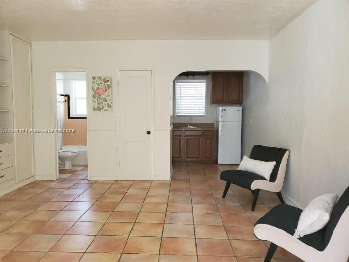 309 Crocus Ter # 10, Hollywood FL 33019 photo 4