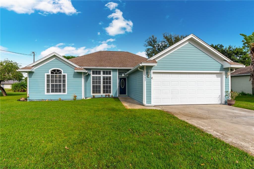 957 SW Jacqueline Avenue, Port St. Lucie FL 34953
