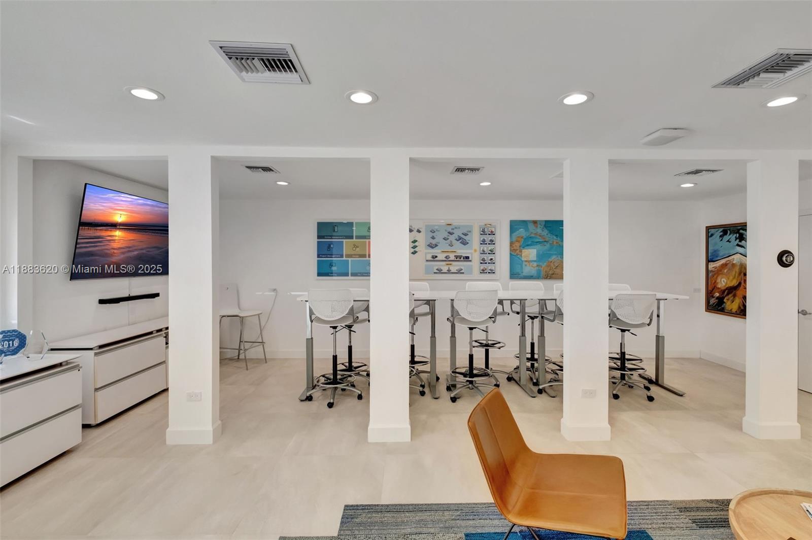 337 Alcazar Ave, Coral Gables FL 33134 photo 3