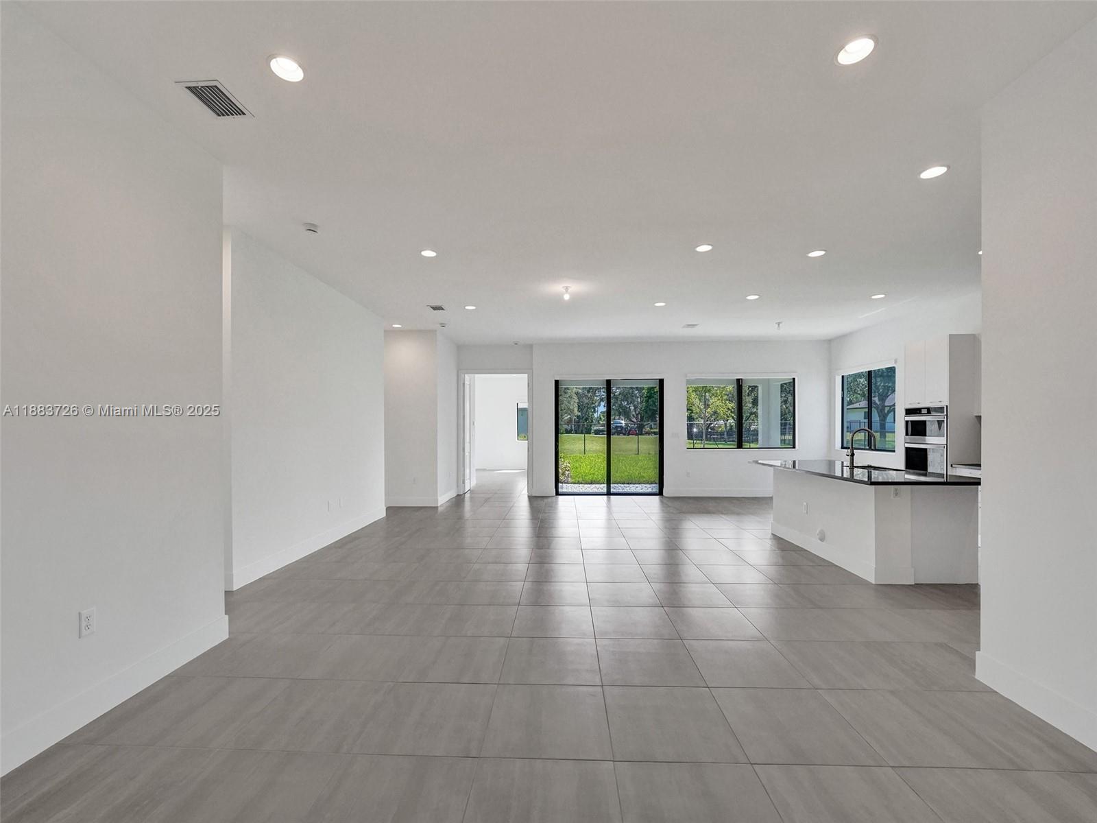 5736 SW 104th Ter, Cooper City FL 33328 photo 3