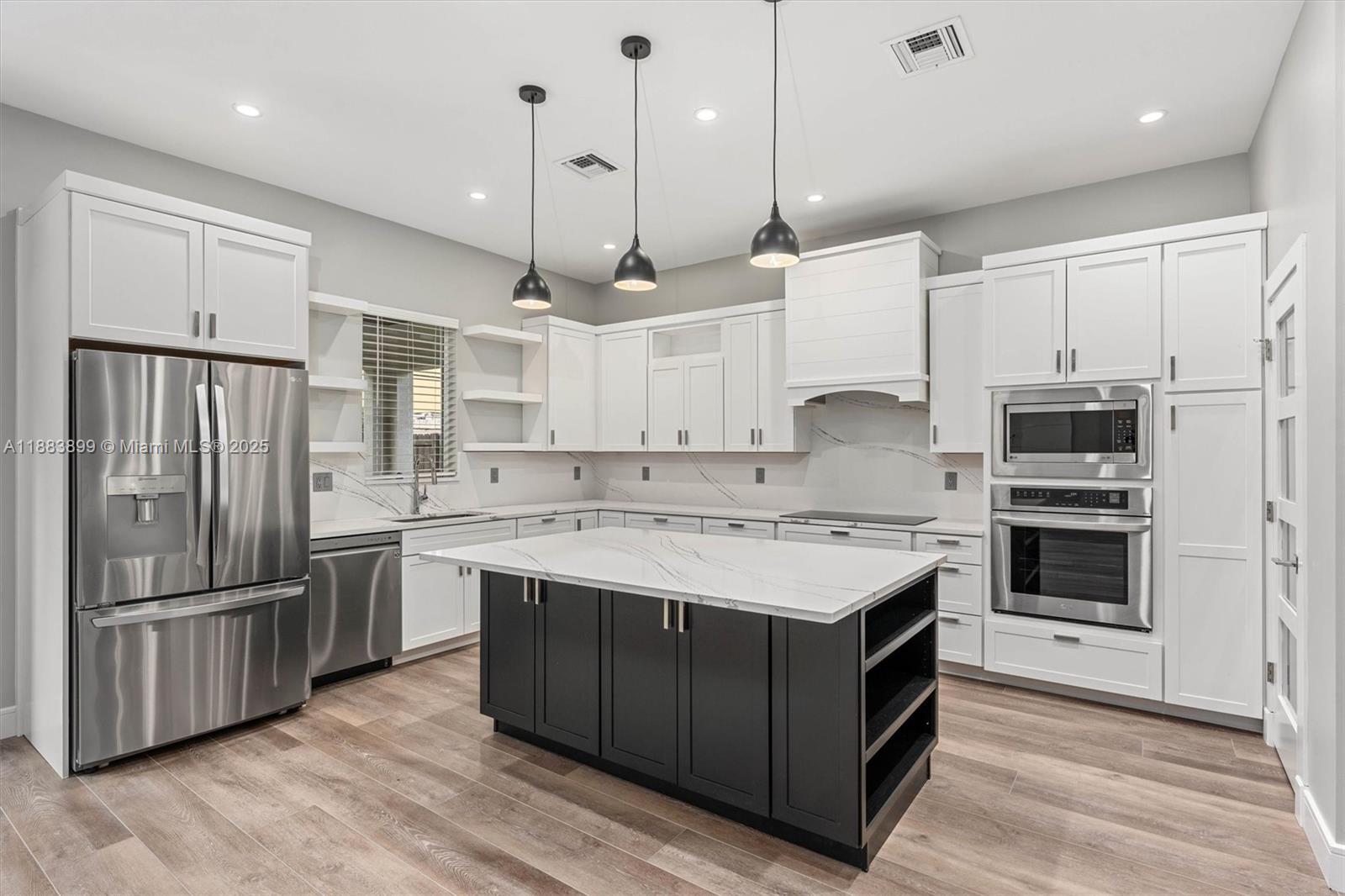2431 NE 20th Ave, Lighthouse Point FL 33064