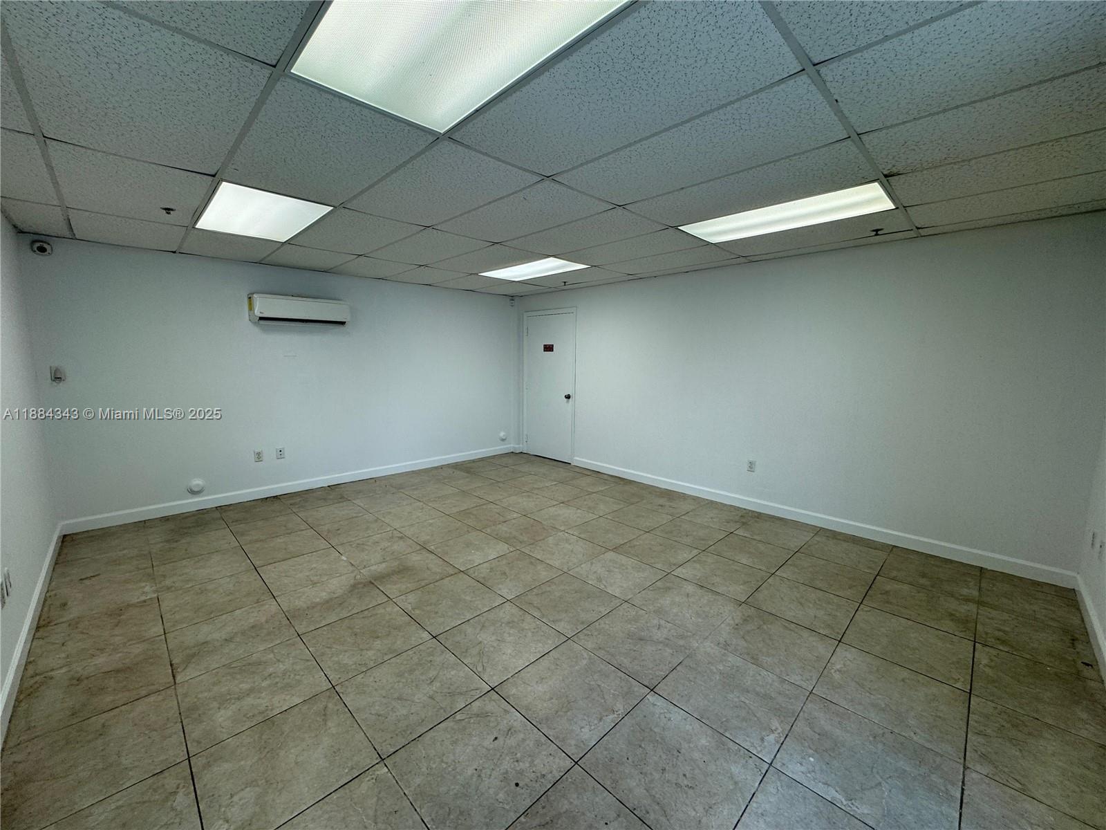 2385 NW 70th Ave # 13, Miami FL 33122 photo 3