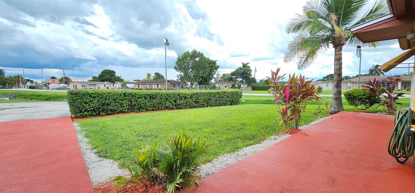 632 SW 13th Street, Belle Glade FL 33430 photo 4
