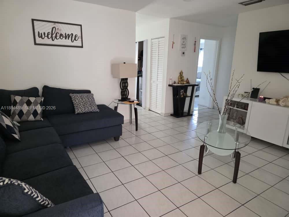 130 SW 115th Ave, Sweetwater FL 33174 photo 3
