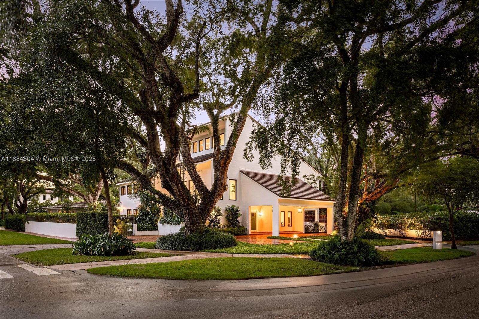 6510 Castaneda St, Coral Gables FL 33146 photo 2