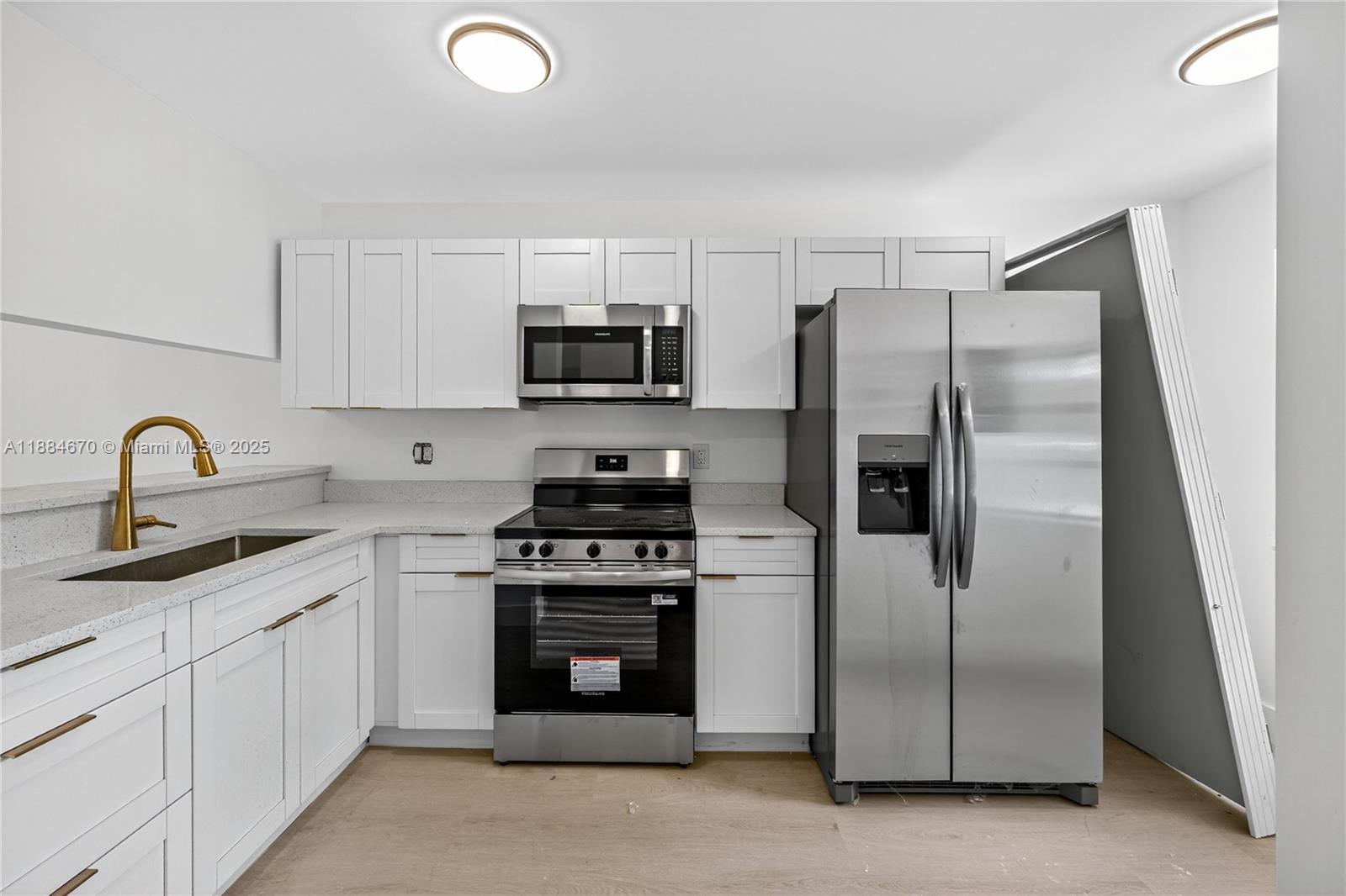 4198 Lakeside Dr # 4198, Tamarac FL 33319 photo 5