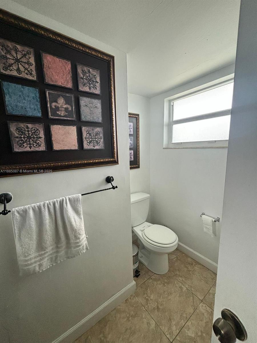 1780 NE 191st St # 2, Miami FL 33179 photo 5