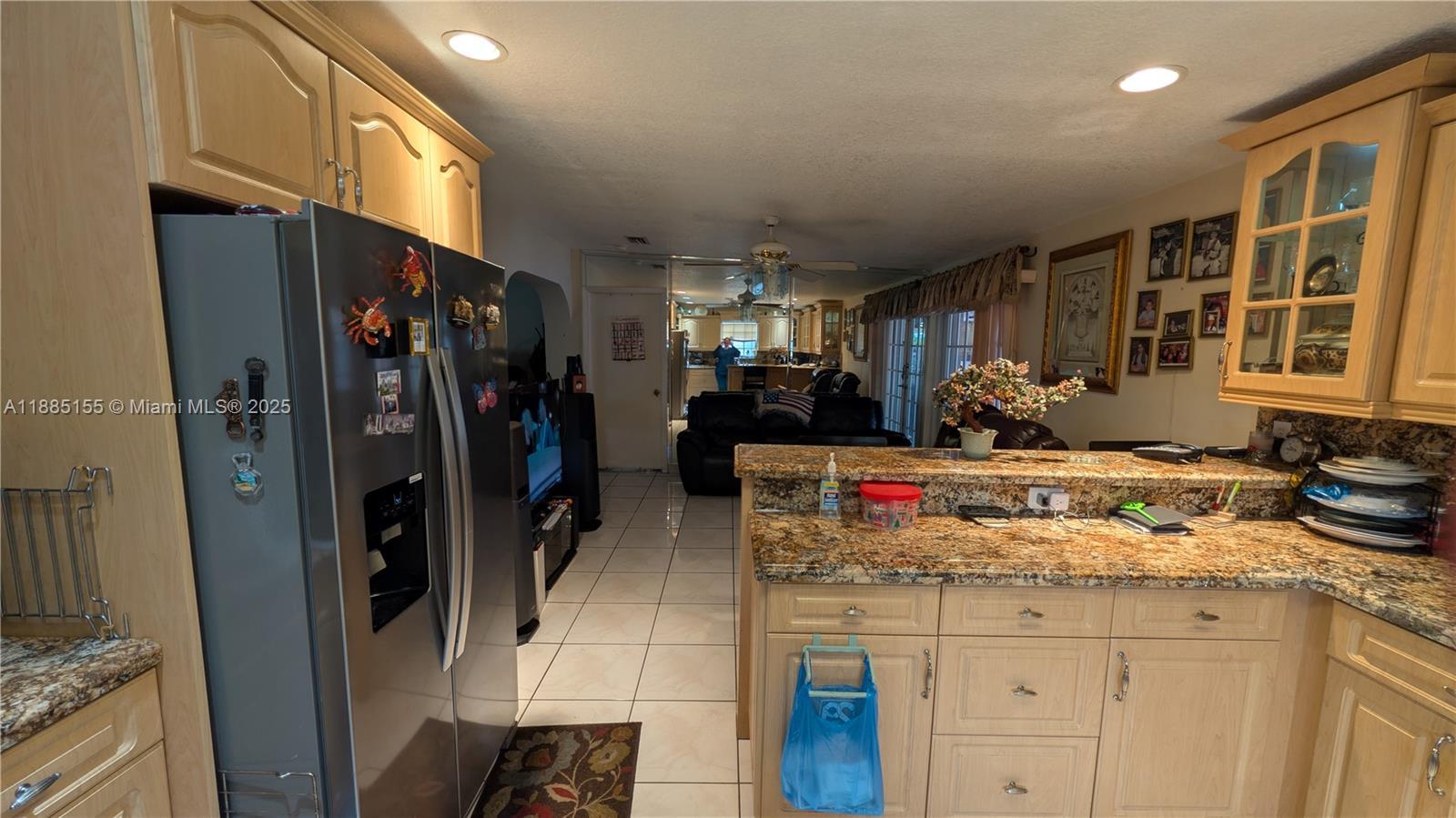 900 W 50th Pl, Hialeah FL 33012 photo 5