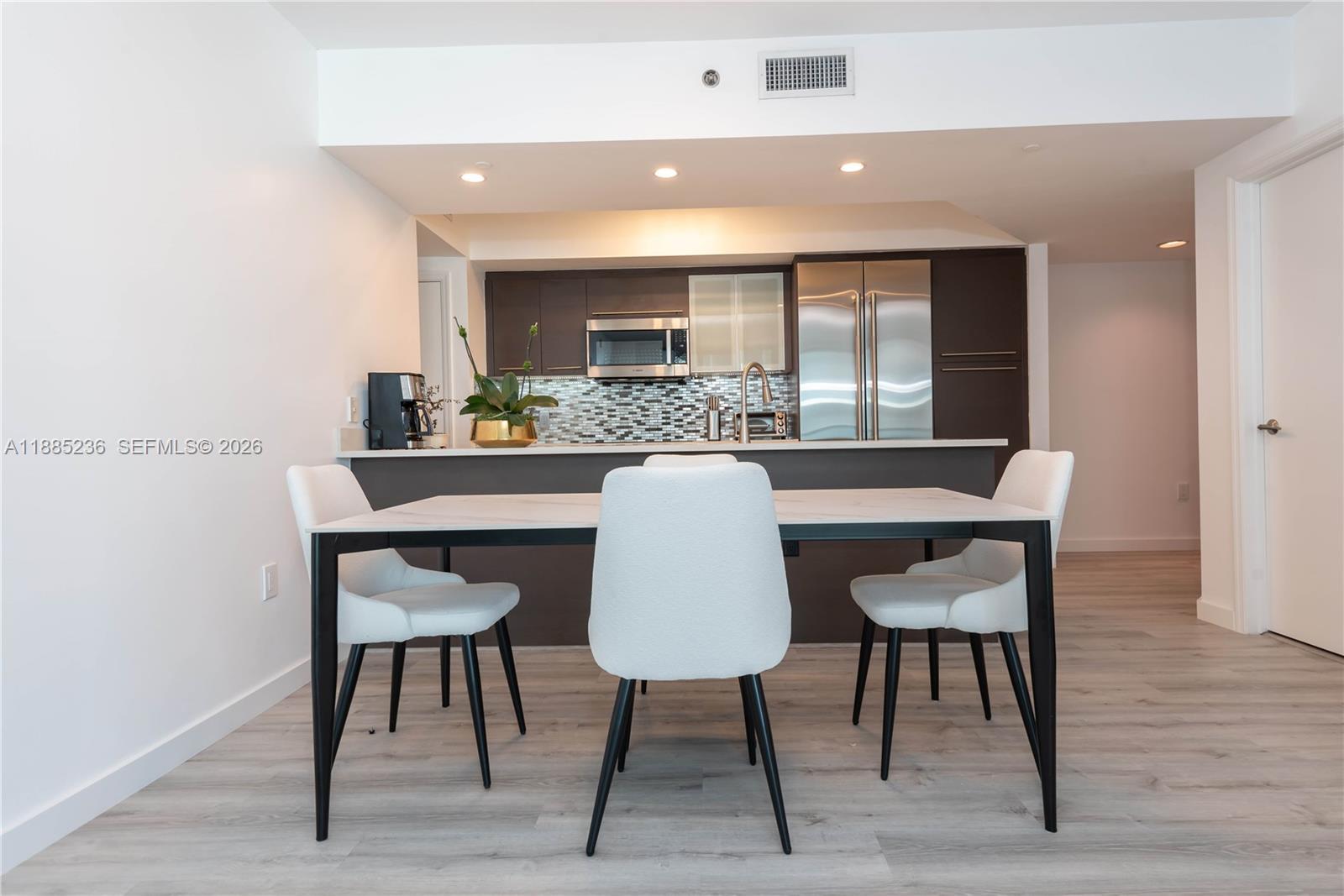 55 SE 6th St # 3403, Miami FL 33131 photo 2
