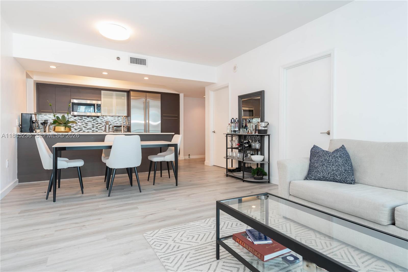 55 SE 6th St # 3403, Miami FL 33131