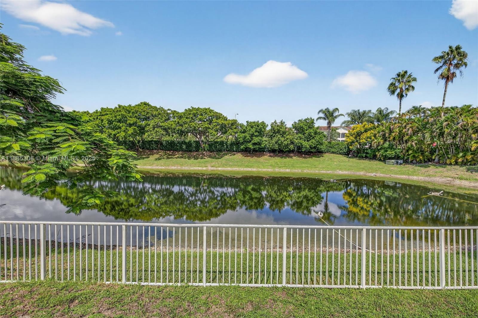 5957 NW 77th Dr, Parkland FL 33067 photo 3