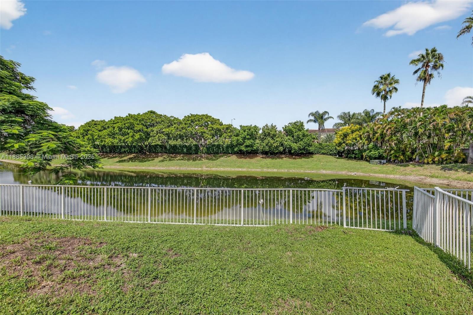 5957 NW 77th Dr, Parkland FL 33067 photo 4