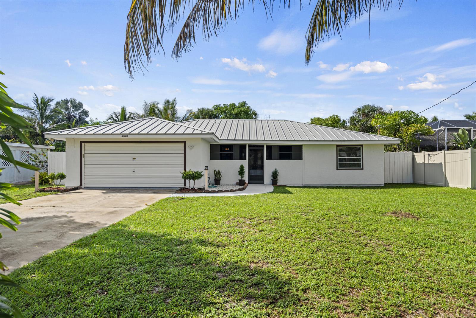 1915 Eucalyptus Avenue, Fort Pierce FL 34949