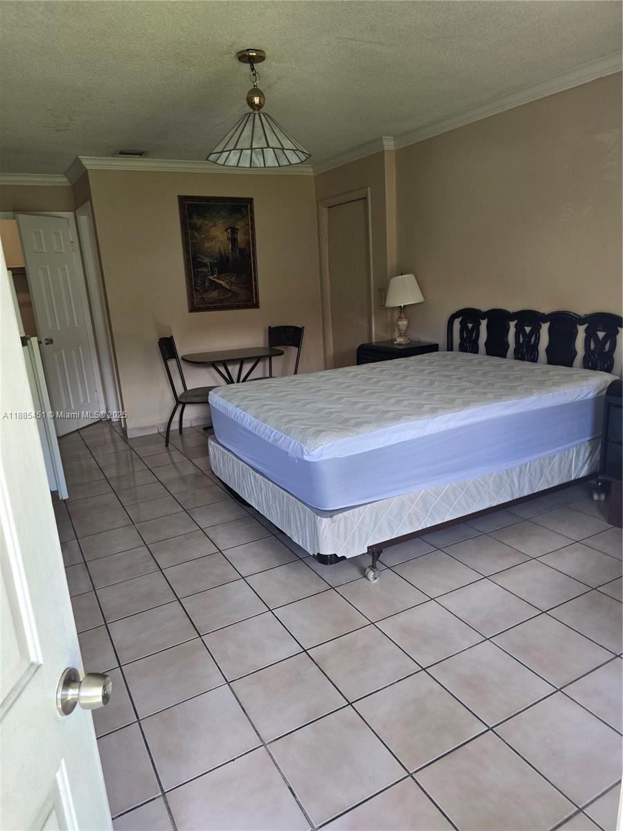 1113 NE 2nd St # 2, Hallandale Beach FL 33009 photo 2