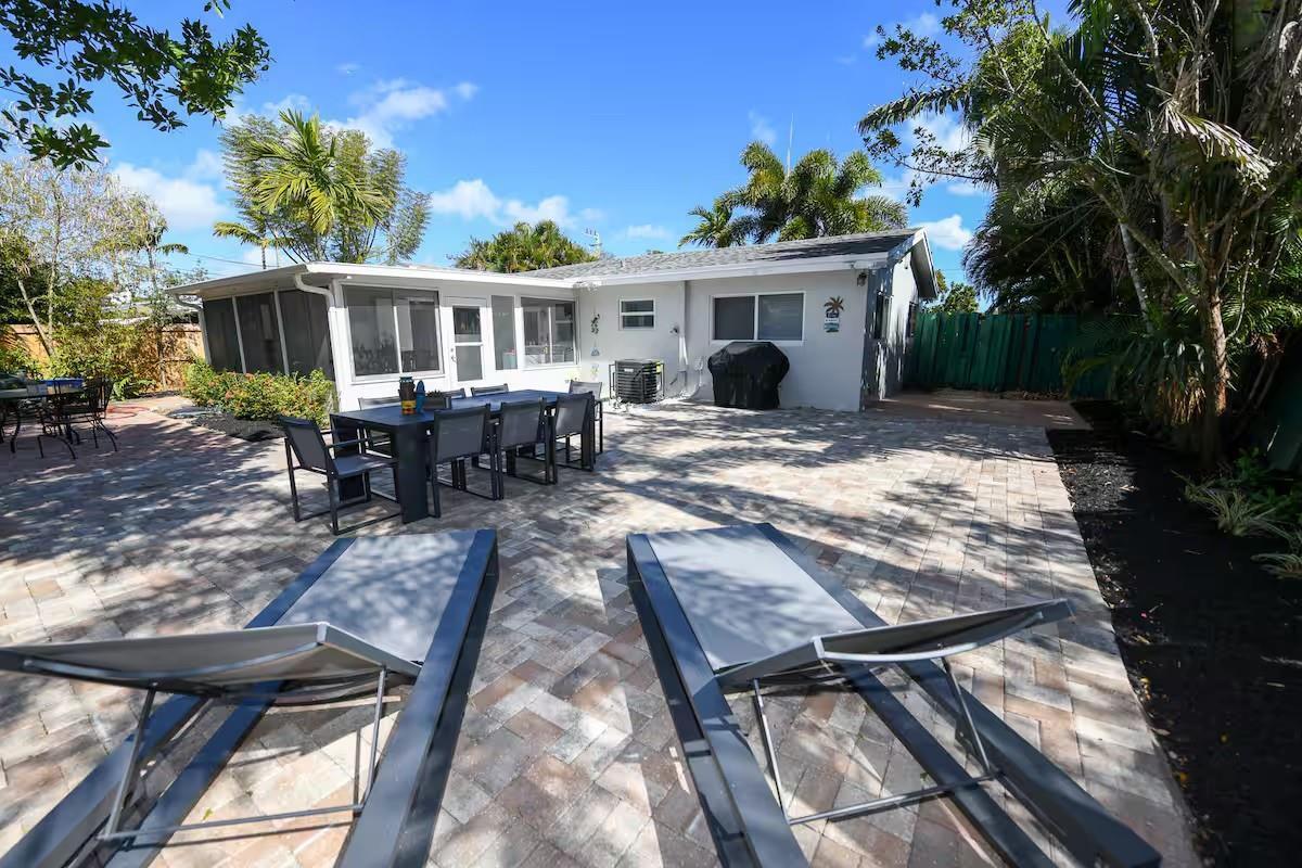 4901 NE 6th Avenue, Fort Lauderdale FL 33334