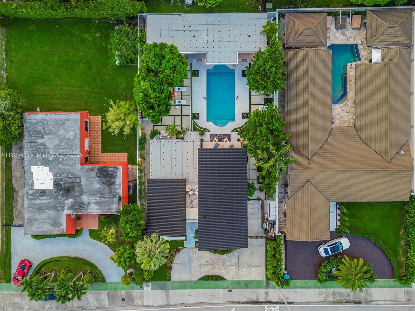 8761 SW 56th St, Miami FL 33165 photo 3