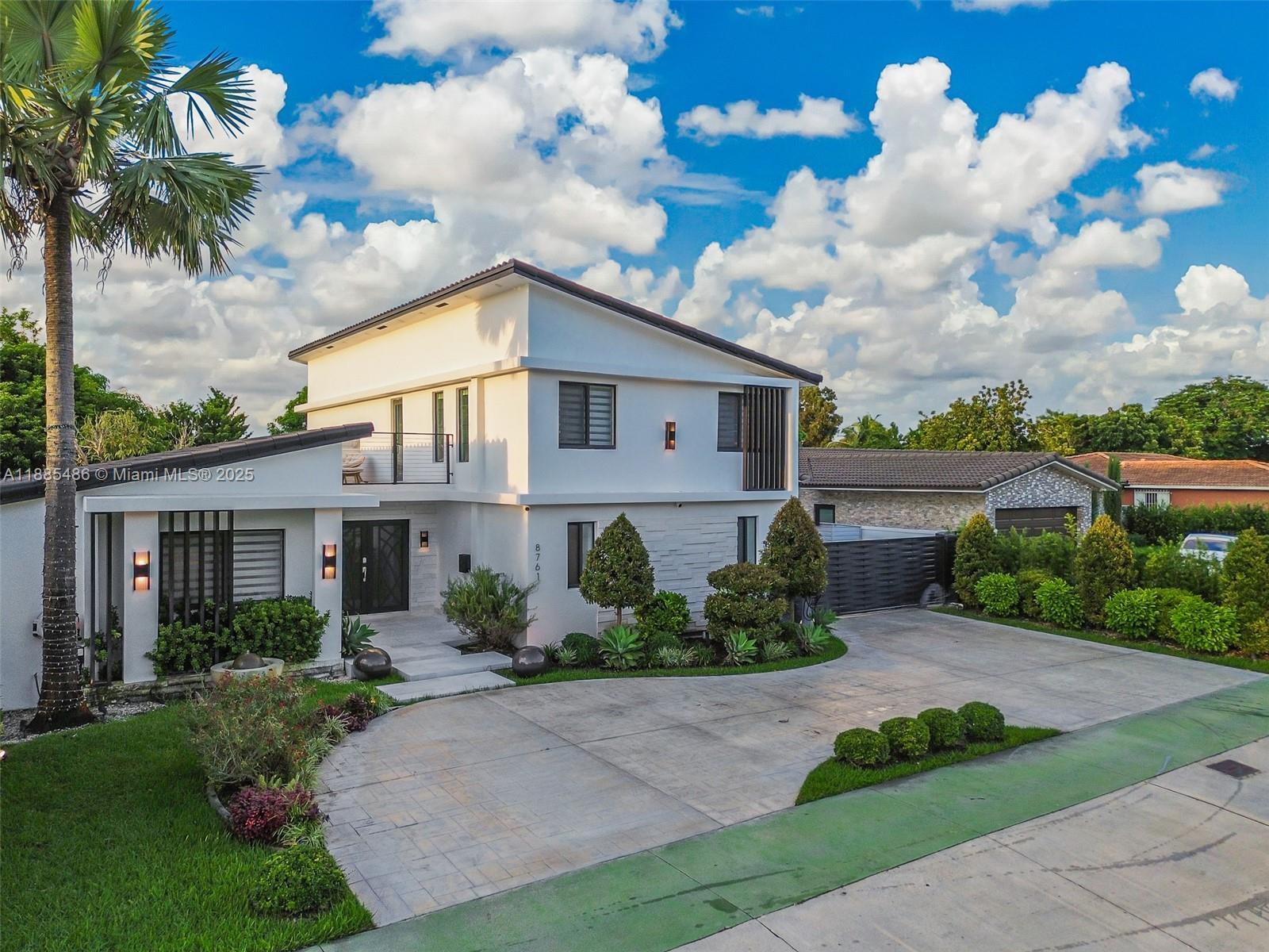 8761 SW 56th St, Miami FL 33165 photo 5