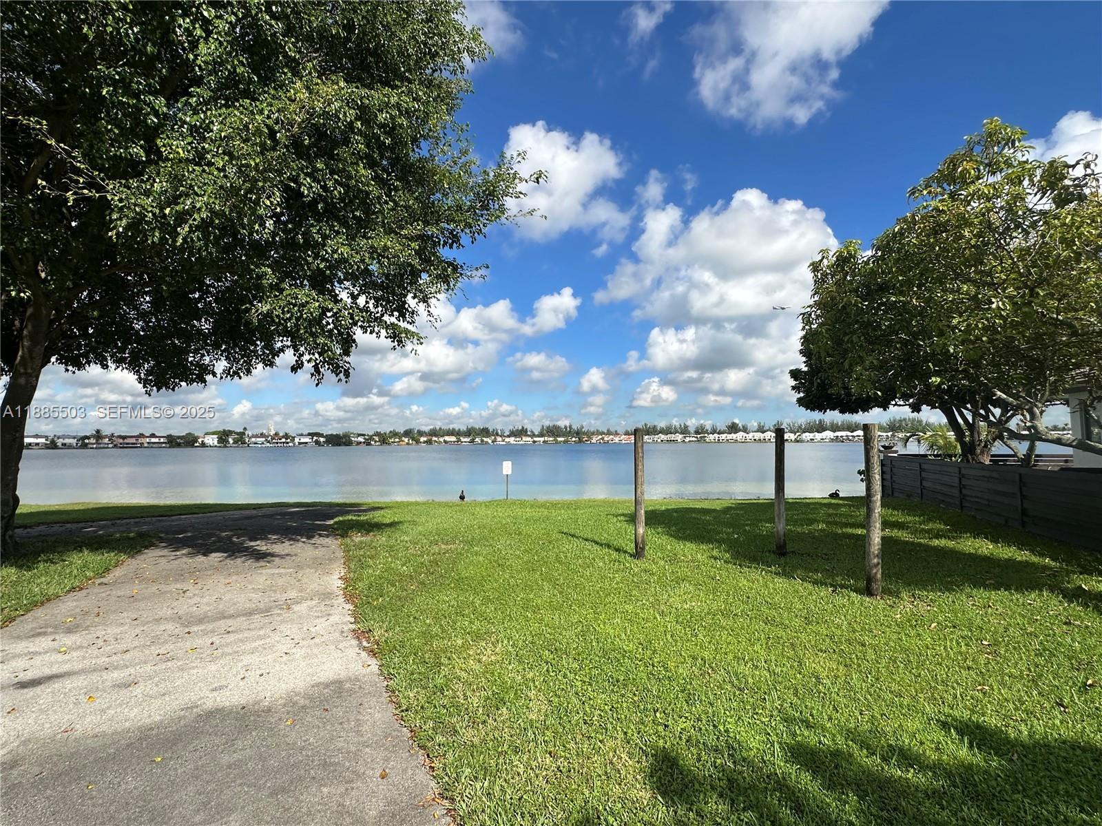 12373 NW 7th Ln, Miami FL 33182 photo 2