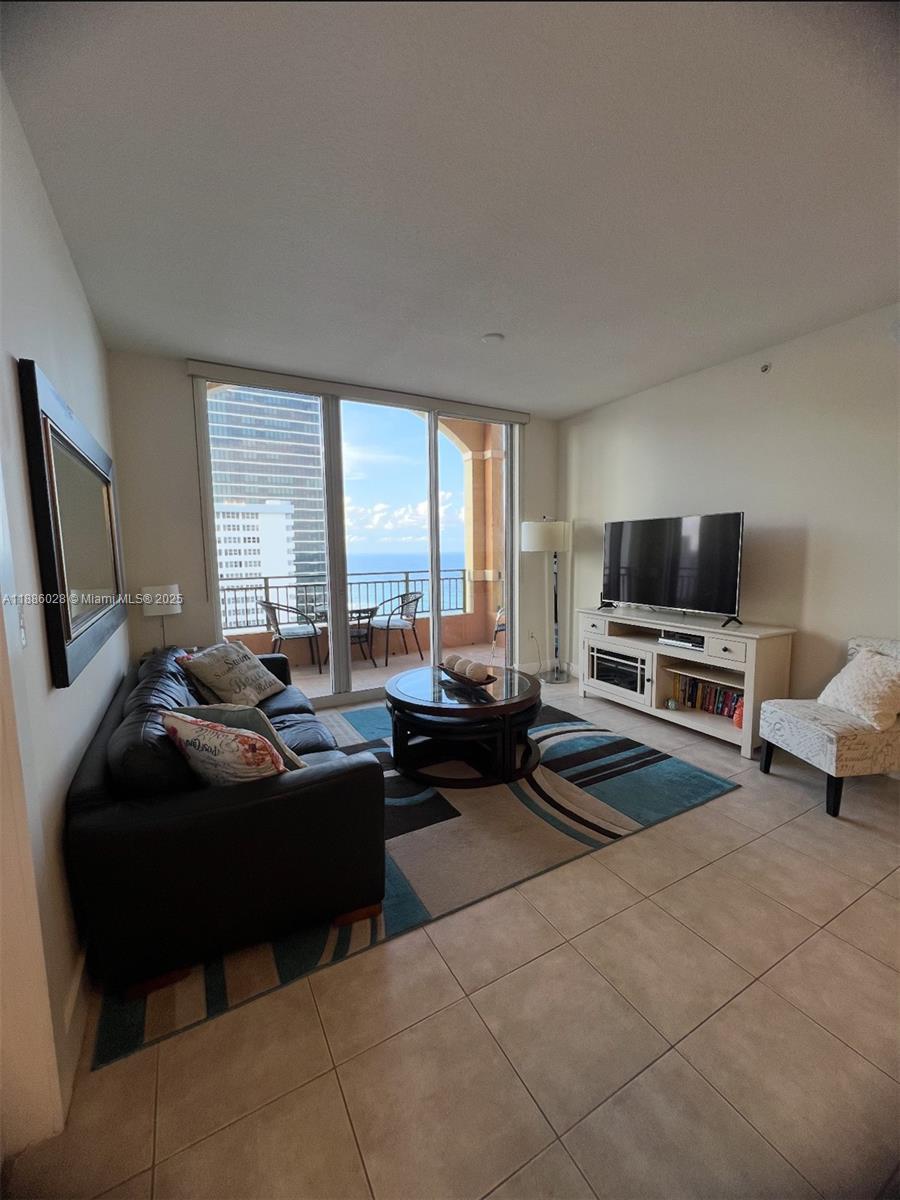 2080 S Ocean Dr, Hallandale Beach FL 33009 photo 3