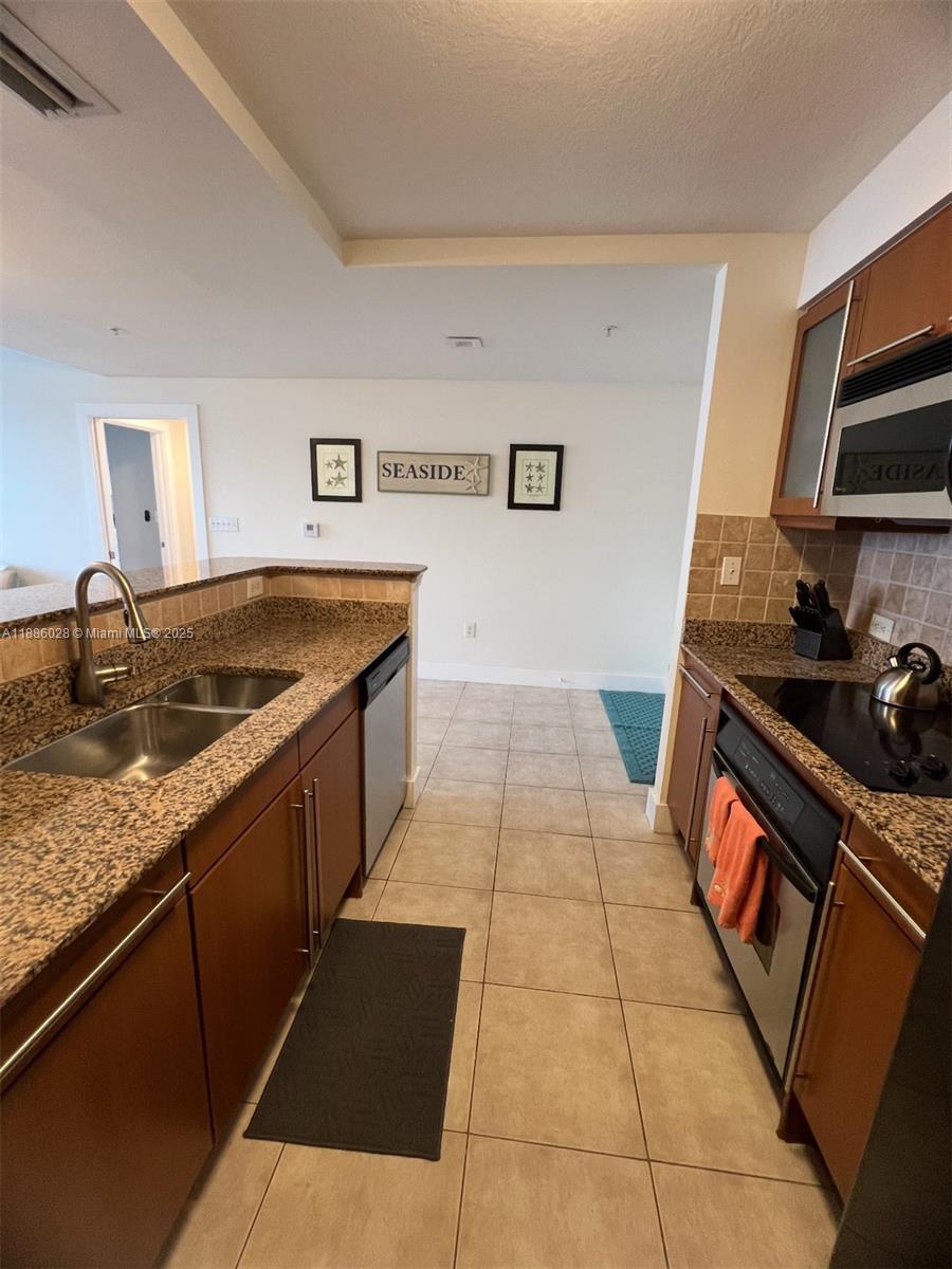 2080 S Ocean Dr, Hallandale Beach FL 33009 photo 4