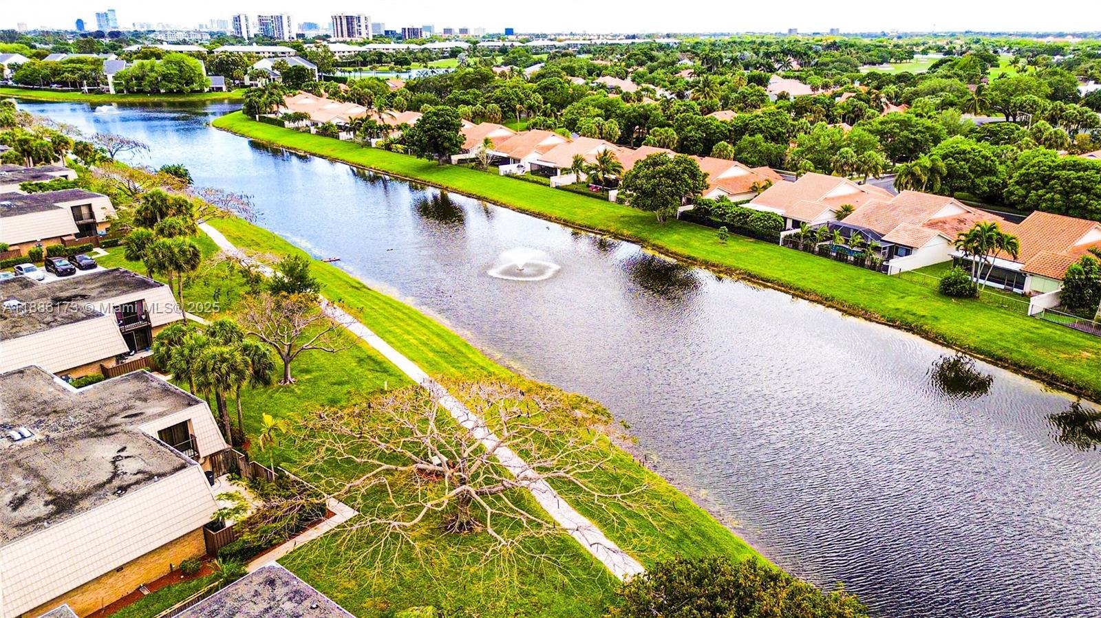 133 Heritage Way # 133, West Palm Beach FL 33407 photo 2