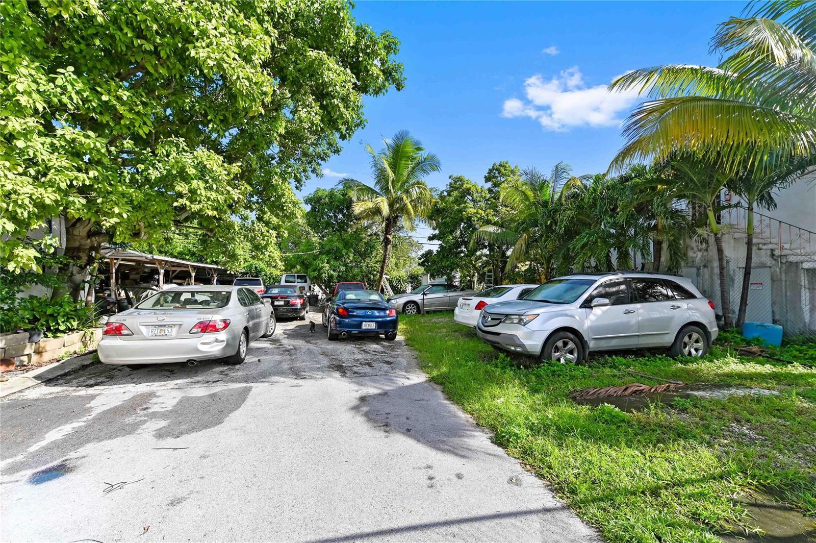 4331 W Hallandale Beach Boulevard, Hollywood FL 33023 photo 3
