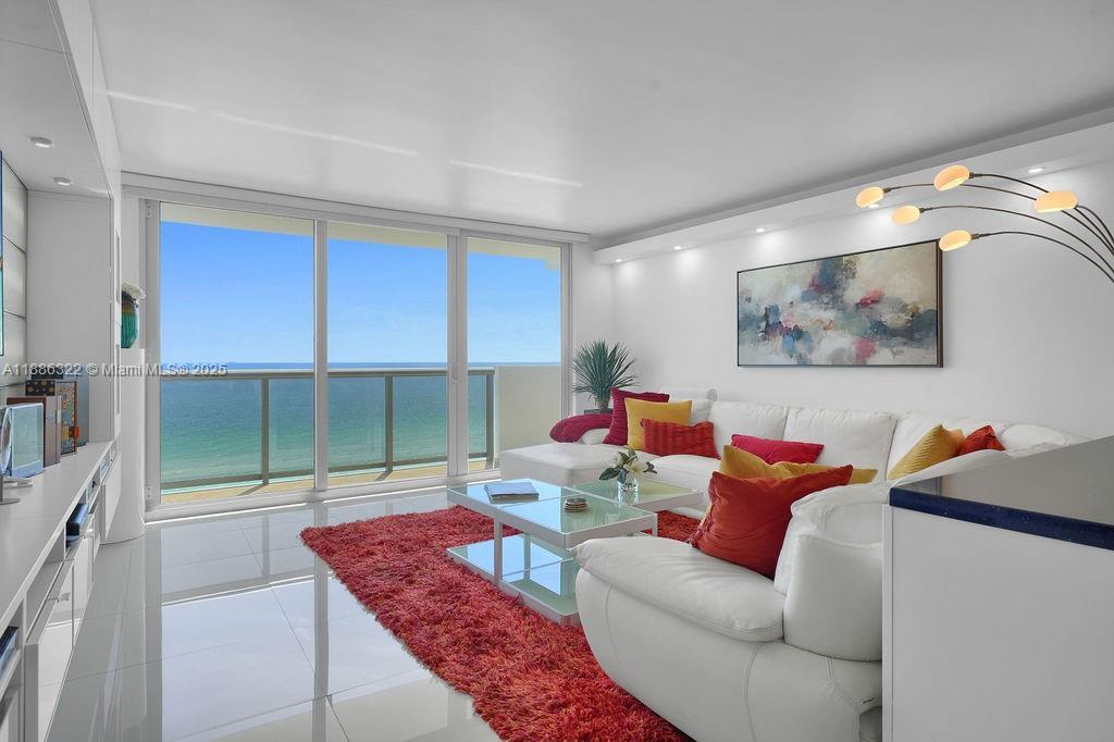 6039 Collins Ave # 1126, Miami Beach FL 33140 photo 3